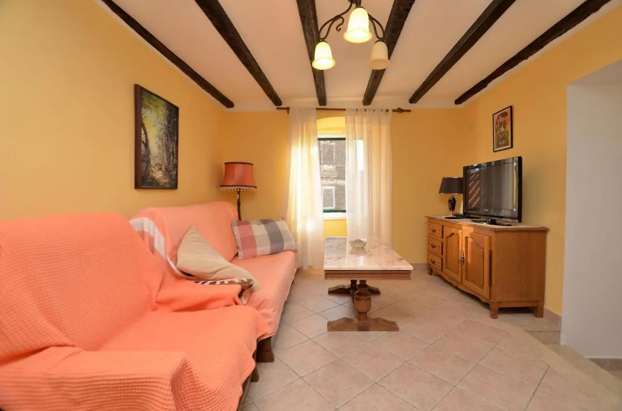 Apartment Stari Grad Lovran 0*,  Kroatië