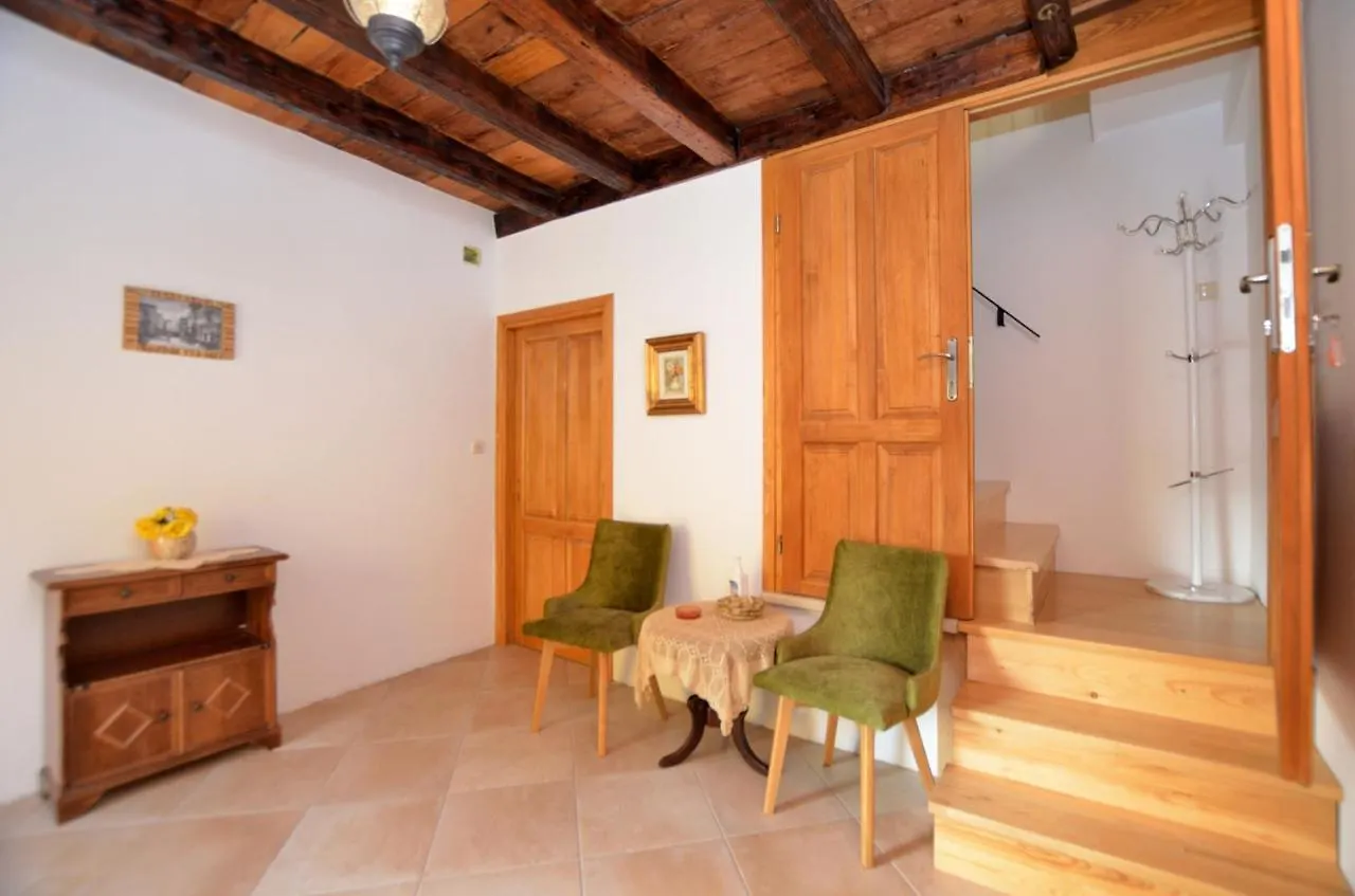 Apartment Stari Grad Lovran